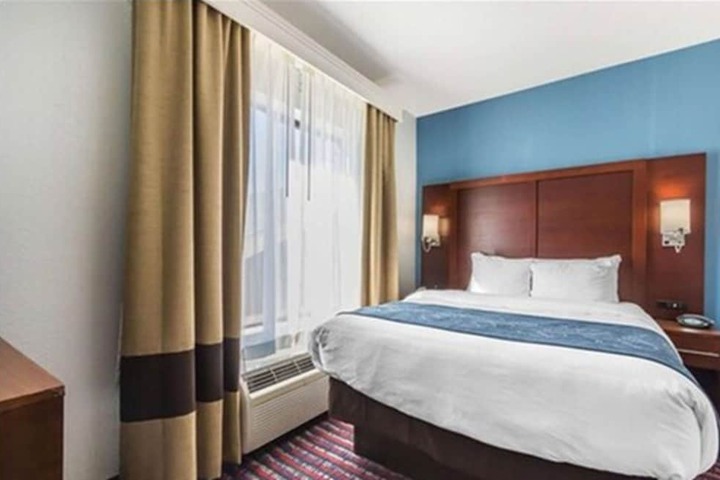 Room 43 of 73