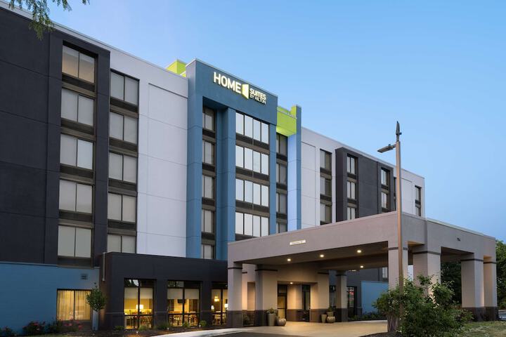 Hotel 2 of 40