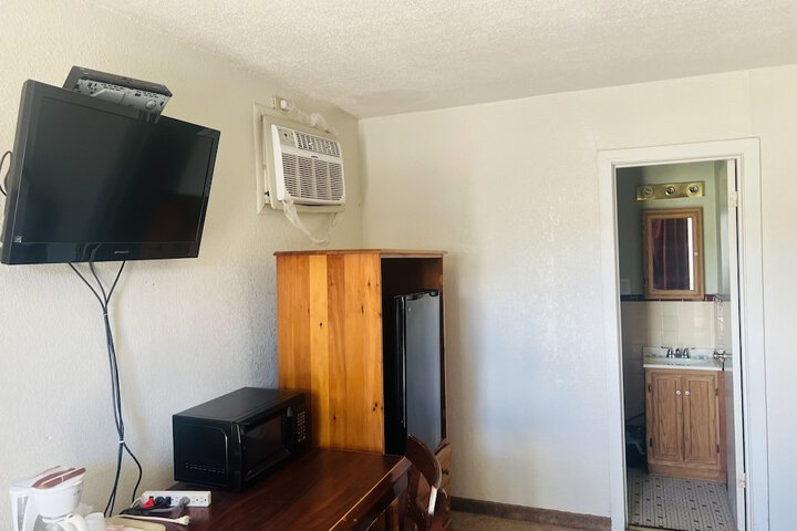 Room 13 of 13