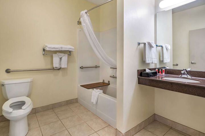 Room 15 of 30