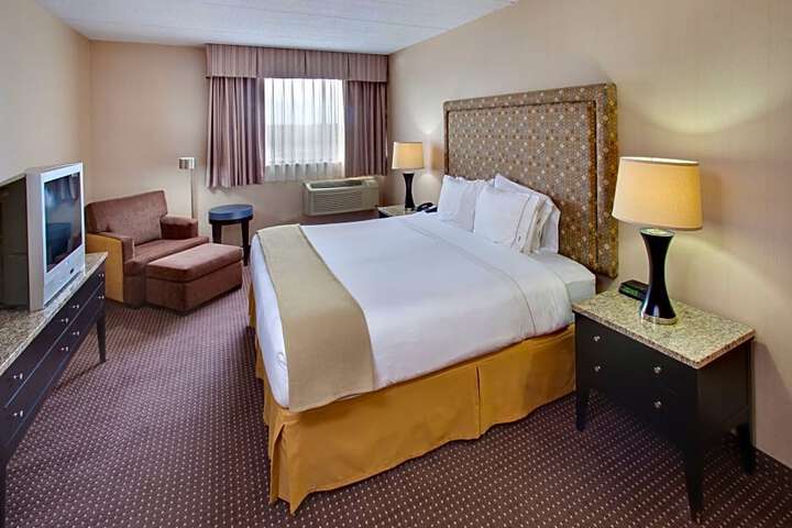 Holiday Inn Express Chicago-Palatine