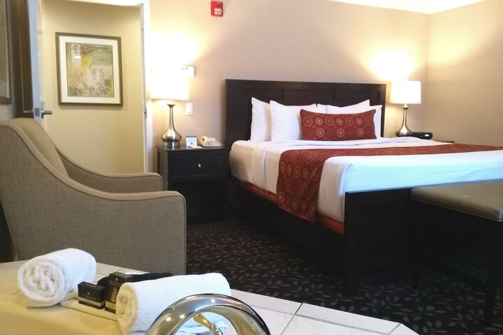 The Wilshire Grand Hotel
