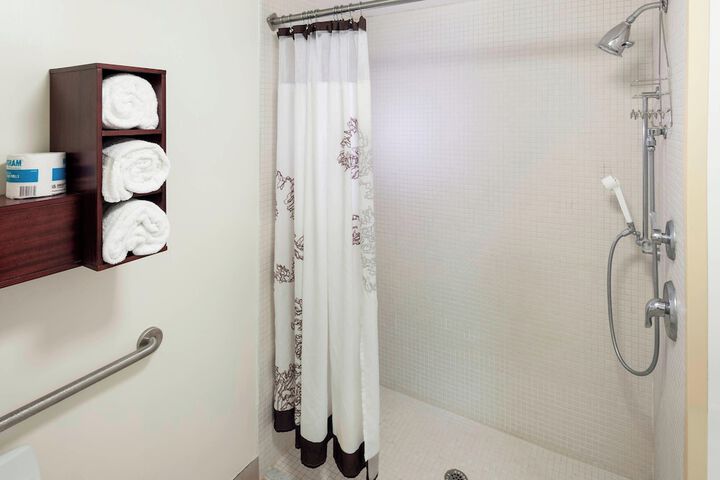 Room 34 of 52