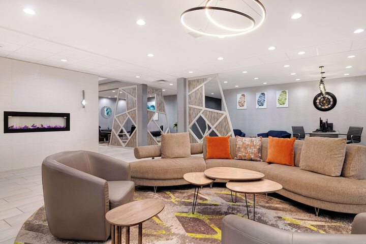 Hotel Interior 11 of 44