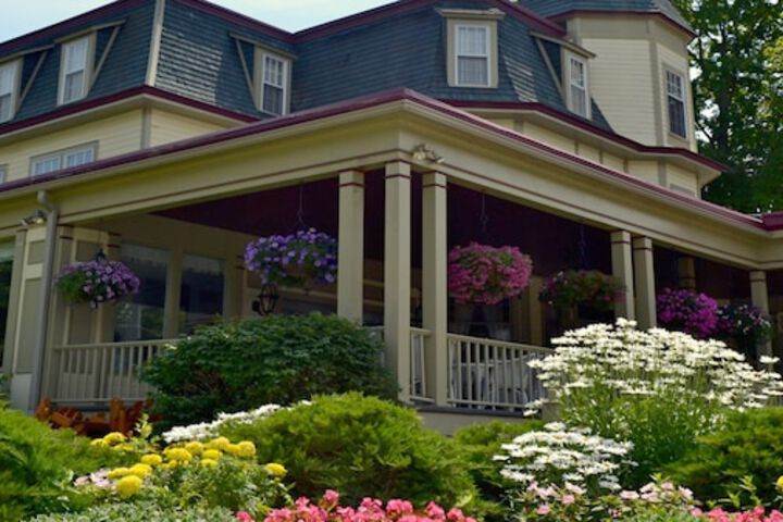 Bay View Inn