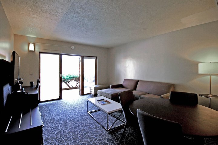 El Sendero Inn an Ascend Collection Hotel