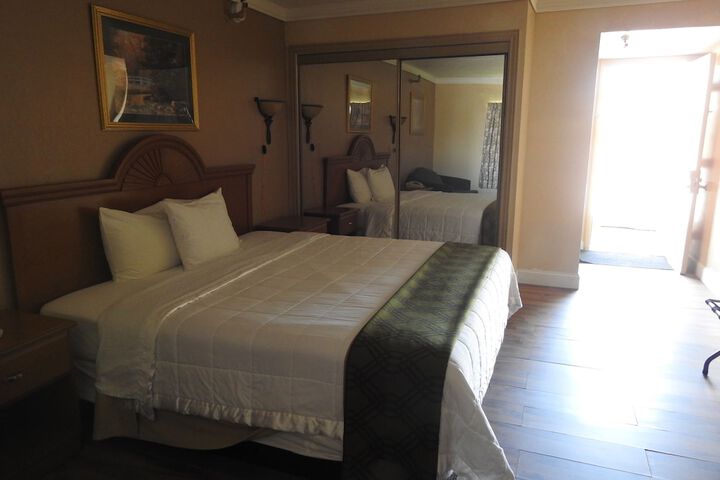 Relax Inn