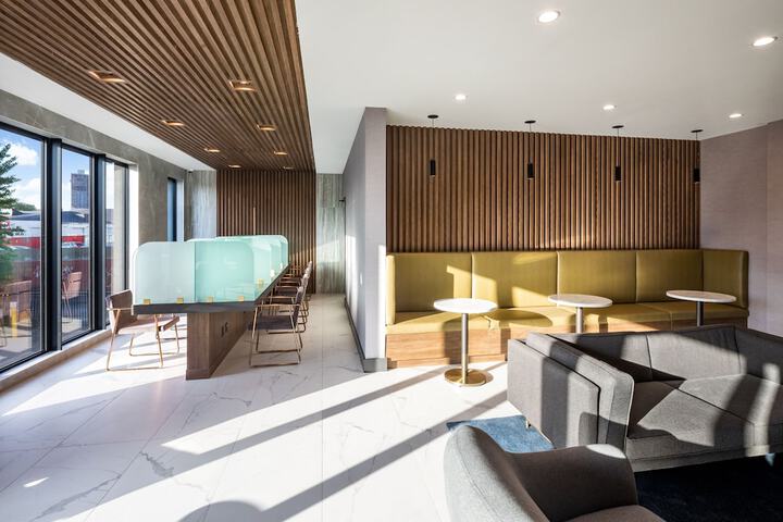 Global Luxury Suites at the Arches