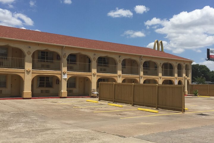 Property Grounds 28 of 28