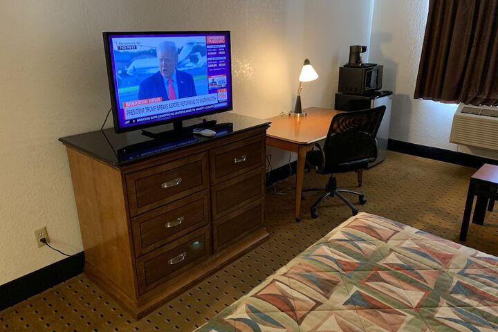 Room 12 of 24