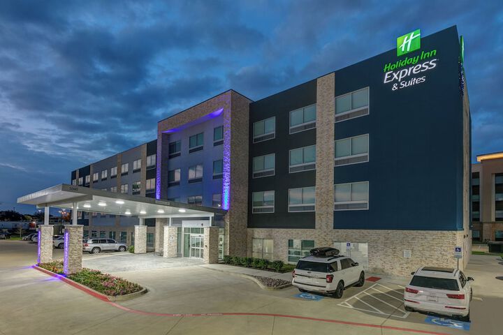 Hotel 7 of 55