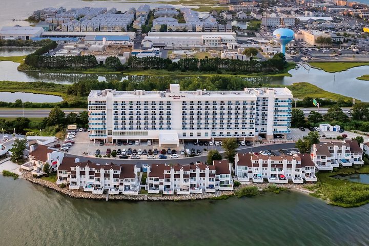 Hotel 7 of 64