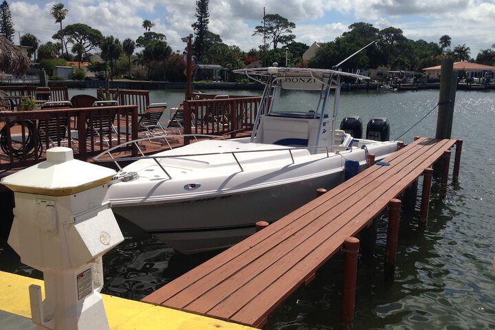 Bay Palms Waterfront Resort - Hotel and Marina