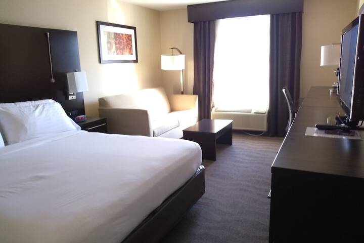 Room 64 of 99