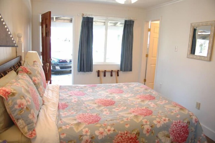 Room 172 of 191