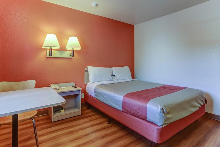 Motel 6 Grants Pass OR