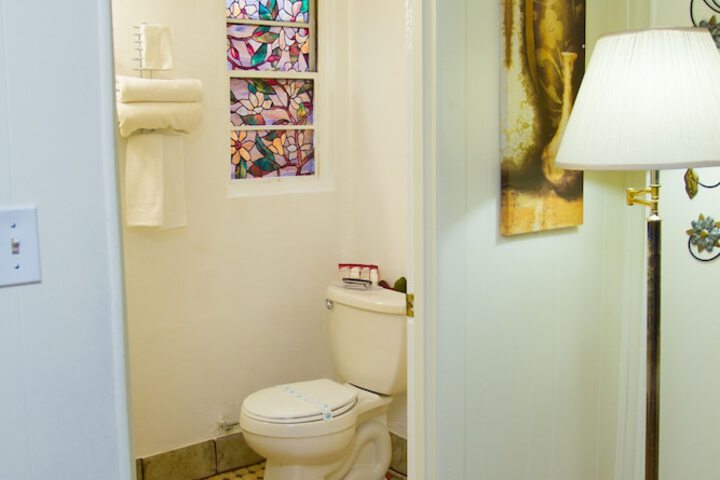 Room 27 of 39