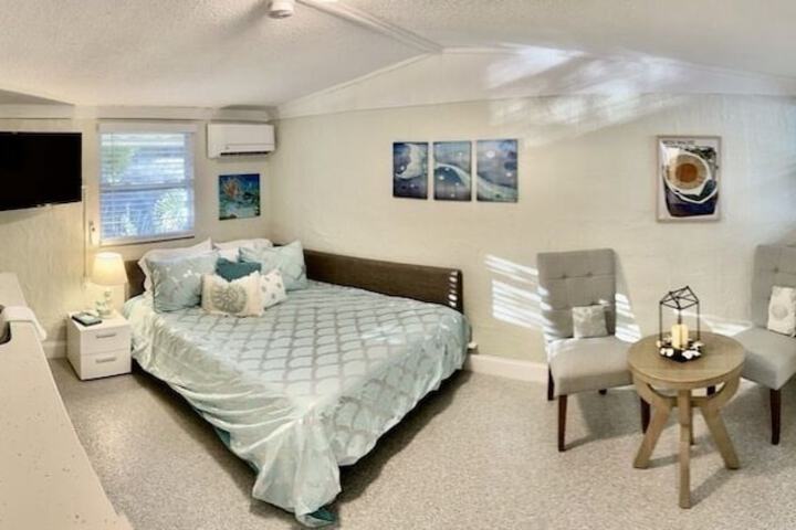 Room 14 of 33
