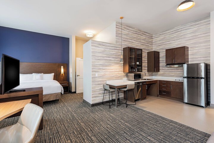 Room 20 of 37