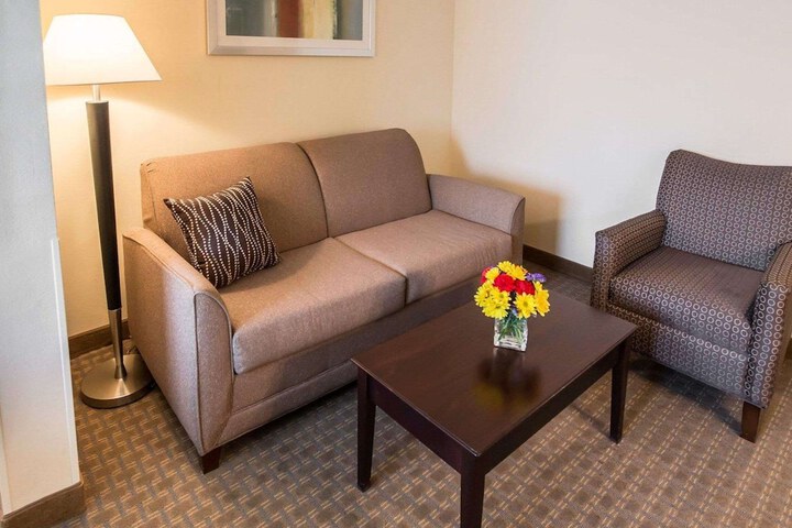 Room 14 of 49