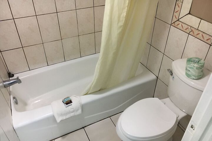 Room 30 of 41