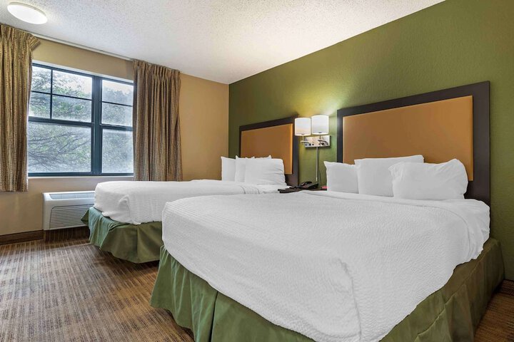 Room 20 of 29