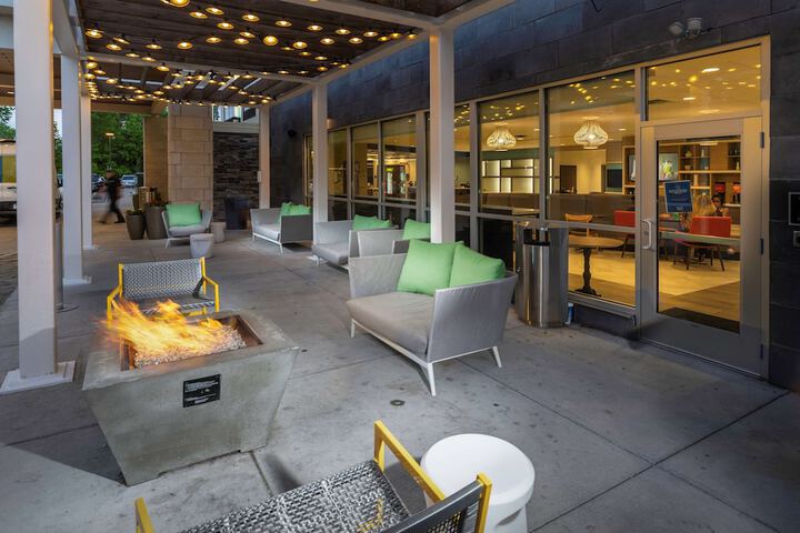 Terrace/Patio 43 of 45