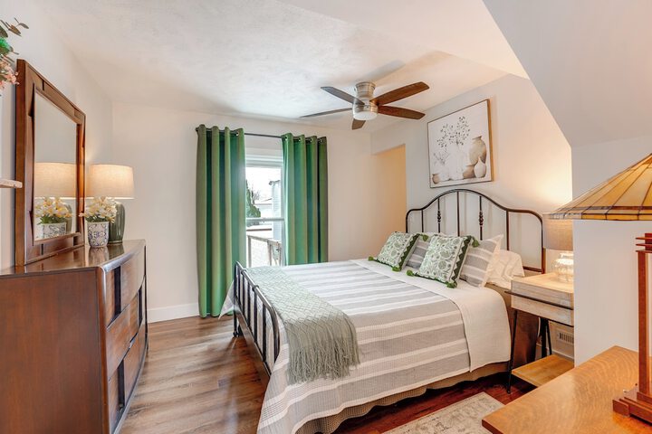 city Girl Farmhouse in Hudsonville w / Hot Tub
