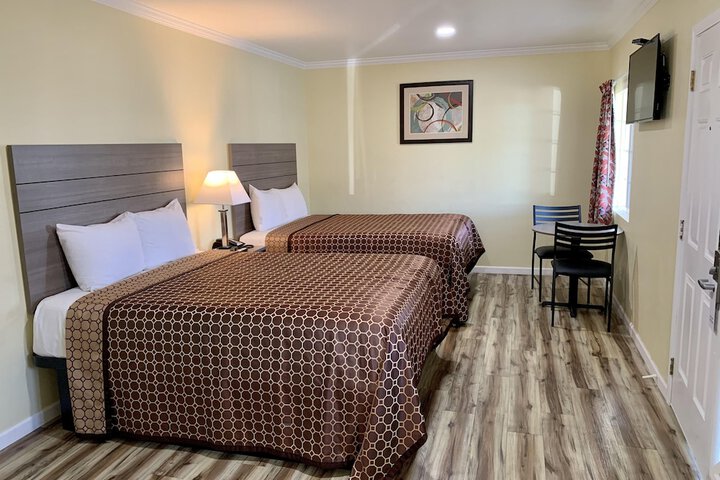 Room 21 of 35