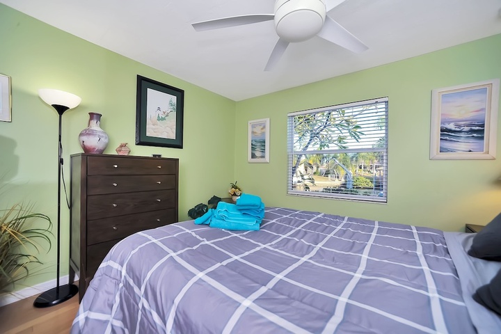Apollo Beach W / Pool Room To Entertain, Pet Friendly! 6 Bedroom Home