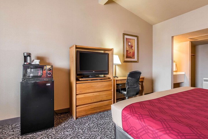 Room 17 of 23