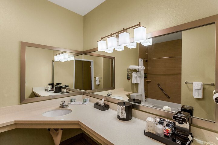 Room 21 of 31
