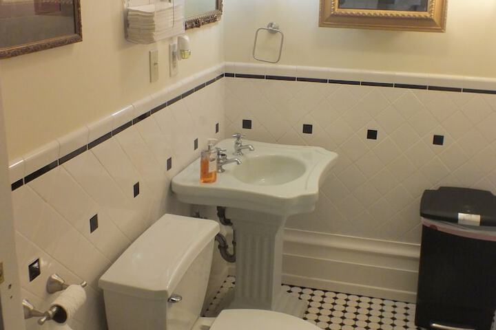 The Pepin Mansion Historic B & B