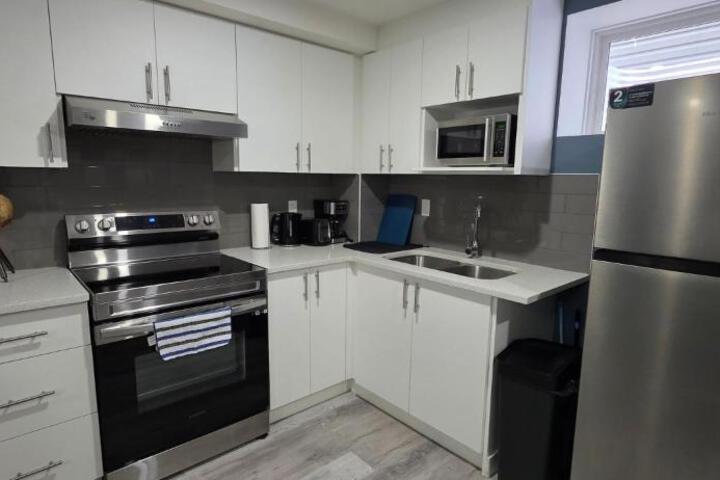 Entire guest basement suite in Cochrane AB