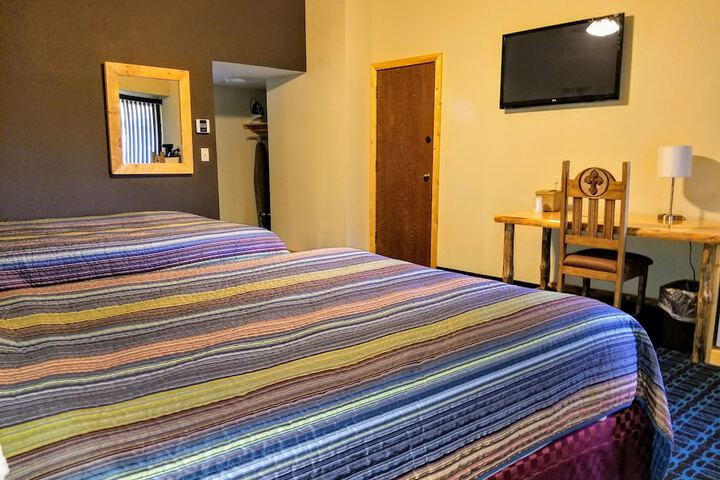 Room 35 of 98