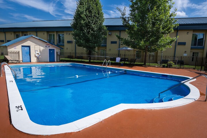 Pool 3 of 41