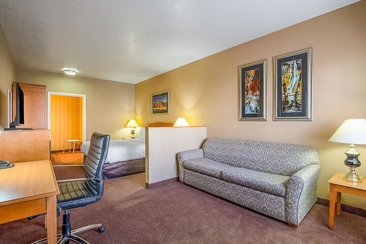 Room 41 of 46