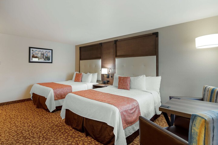 Room 25 of 57