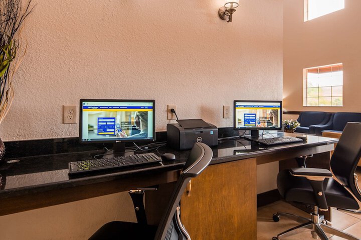 Best Western Mulberry Hotel