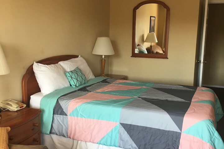 Ambassador Inn & Suites