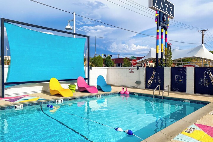 Hotel Zazz