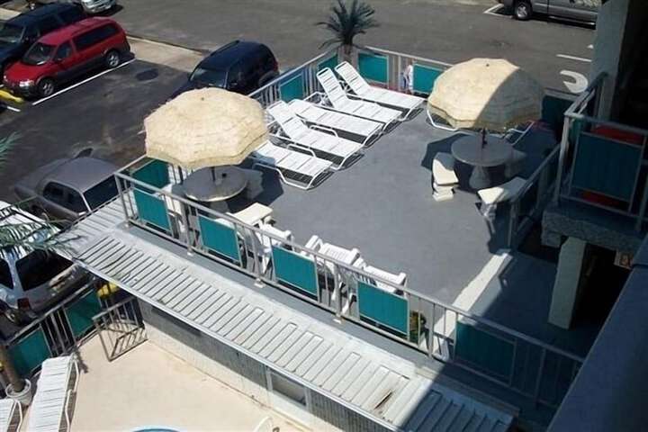 Sundeck 43 of 44