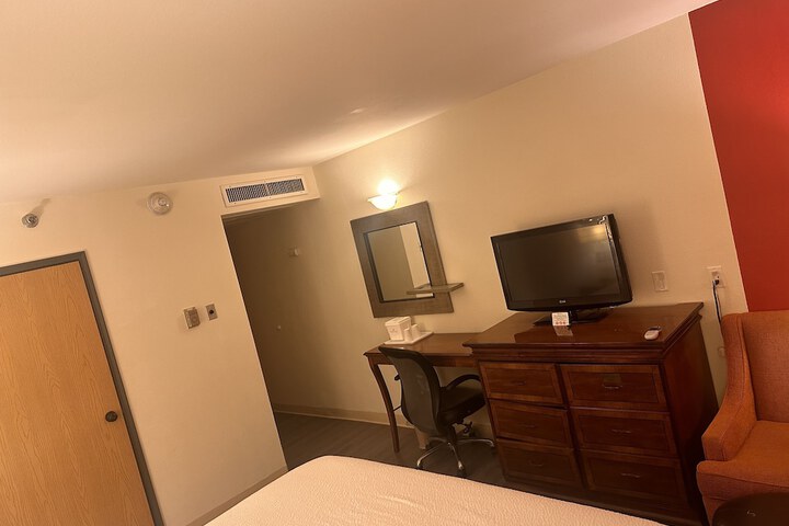 Ramada by Wyndham Anchorage