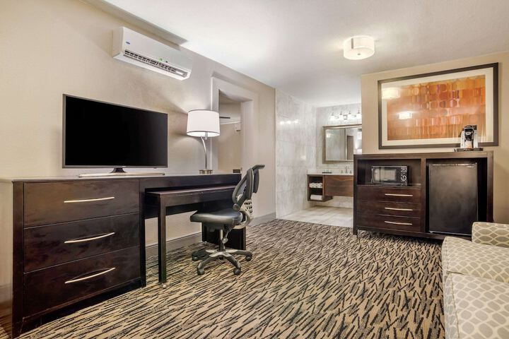 Clarion Inn and Conference Center