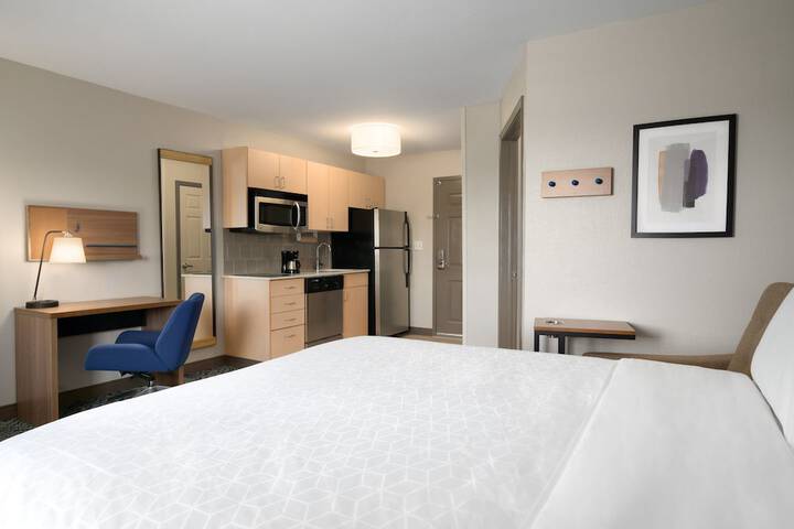 Room 22 of 47