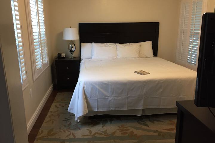 Beach Bungalow Inn and Suites