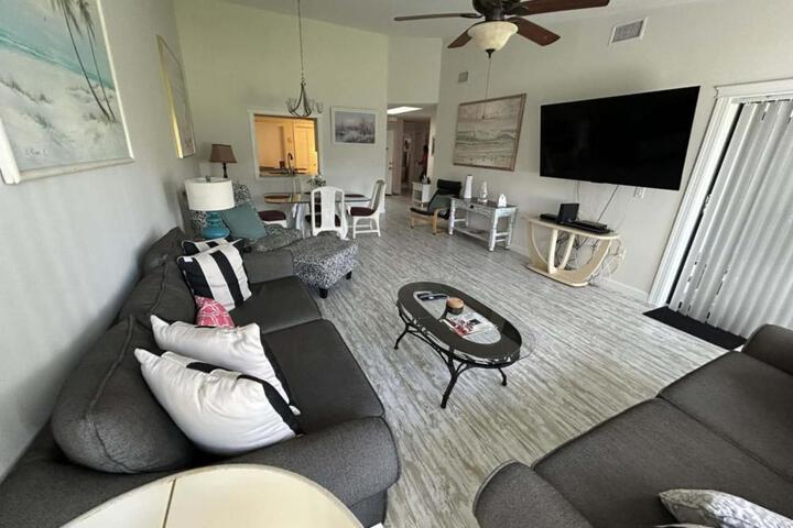 LUX VILLAs on beautiful Palmer Ranch