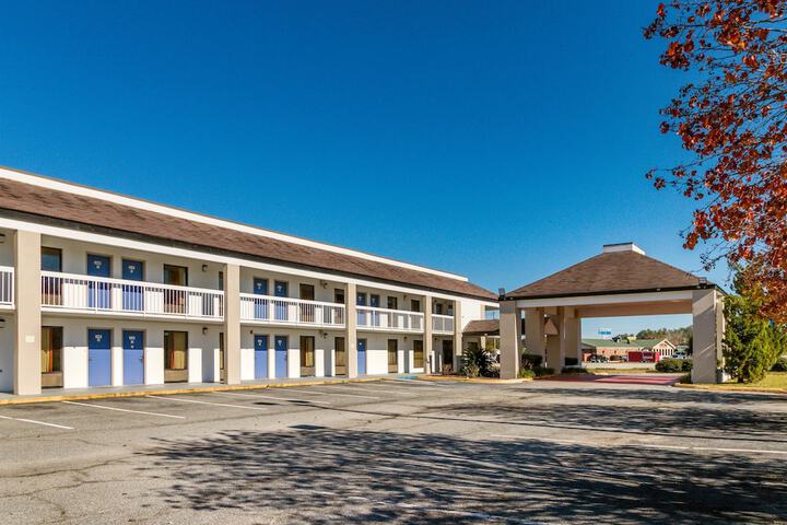 Hotel 2 of 45