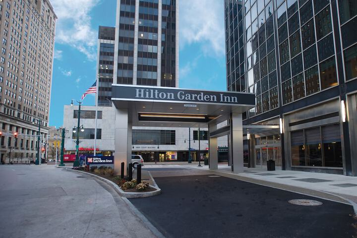 Hotel 4 of 87