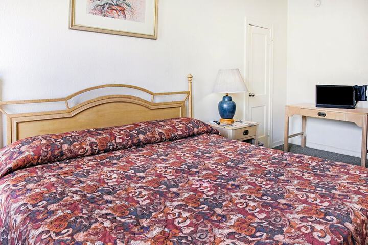 Room 69 of 77